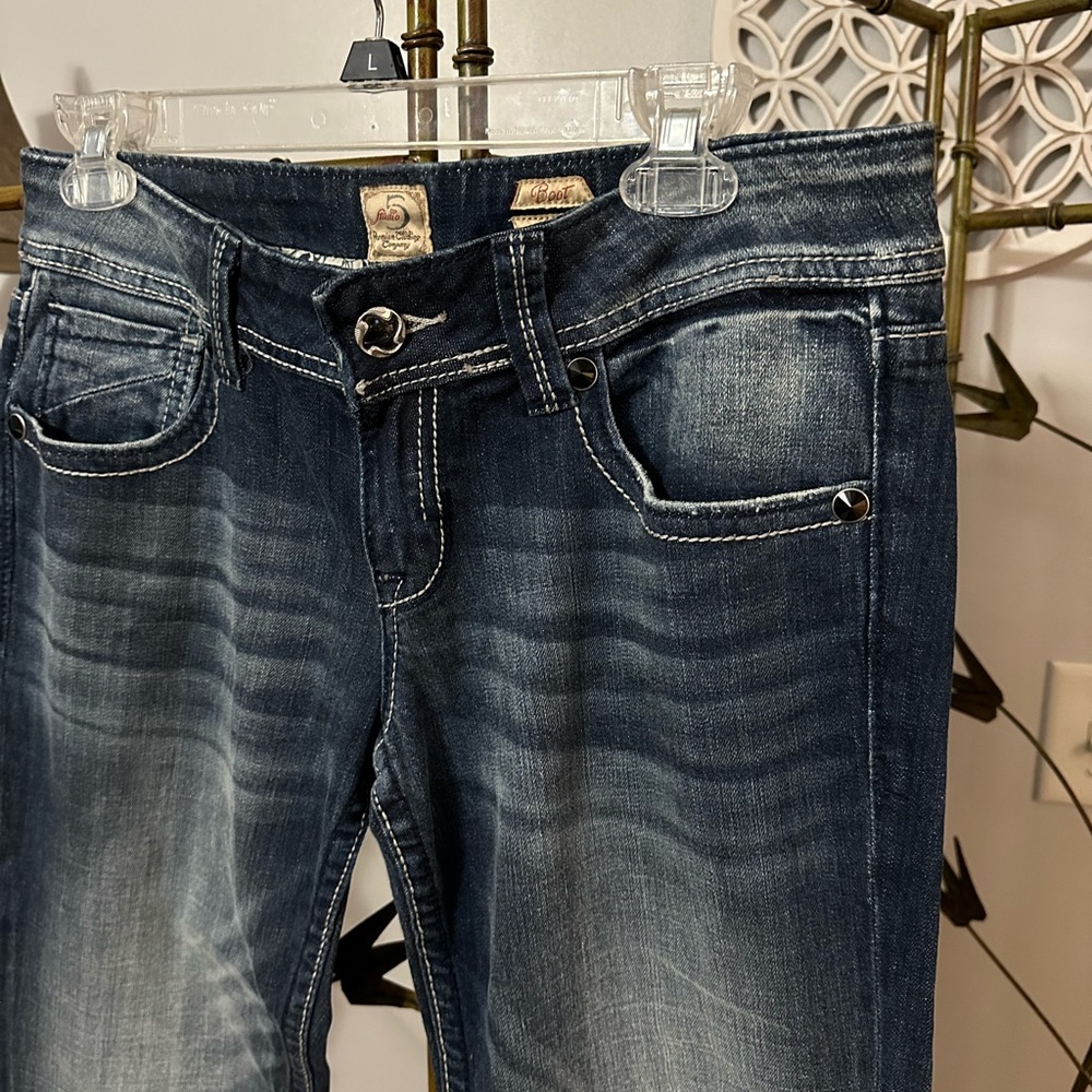 Studio 5 Boot cut mid-rise denim.  NWOT size 7x33. - Picture 6 of 6